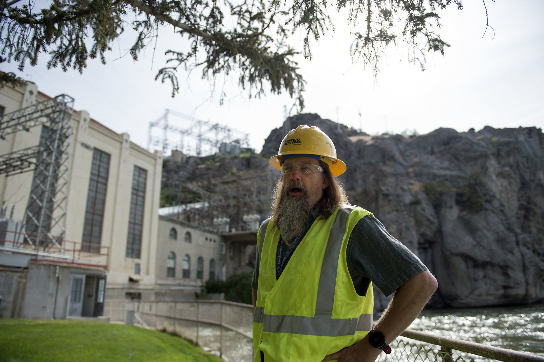 Shoshone Falls still producing power